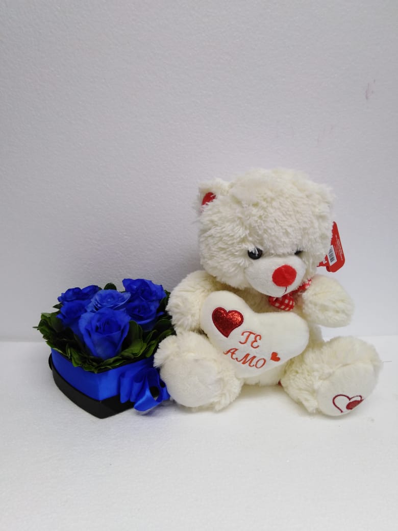 6 Rosas Azules en Caja Corazón y Peluche de 30 cm 